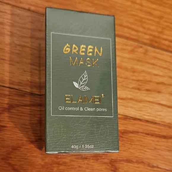 Elaimei Green Mask fir Pil & Ores, NWT - Picture 1 of 4